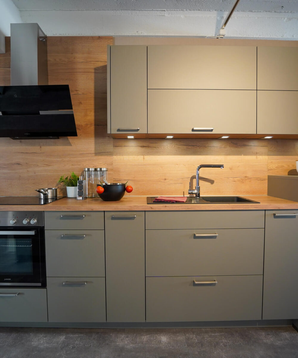 Nobilia-Einbaukueche-Laser