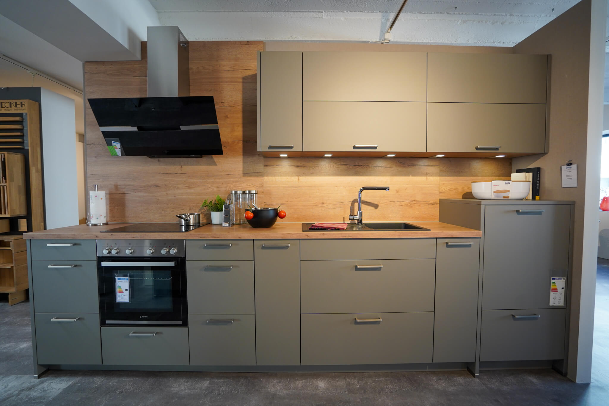 Nobilia-Einbaukueche-Laser