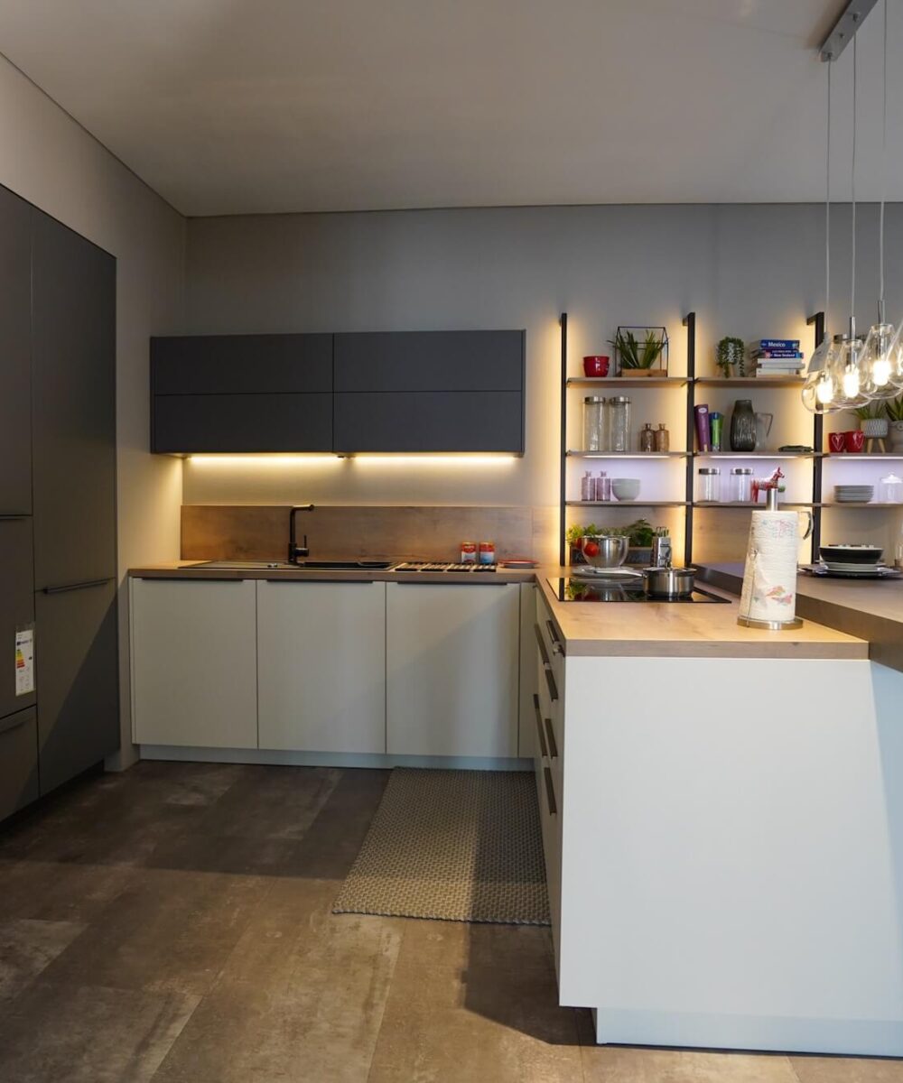 Nobilia Senso moderne L-Küche Weiß