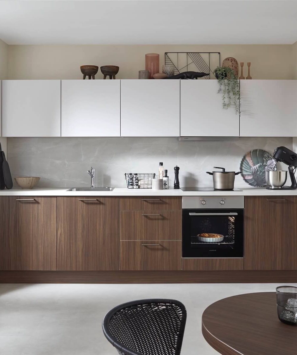 Nobilia moderne Küchenzeile Nussbaum